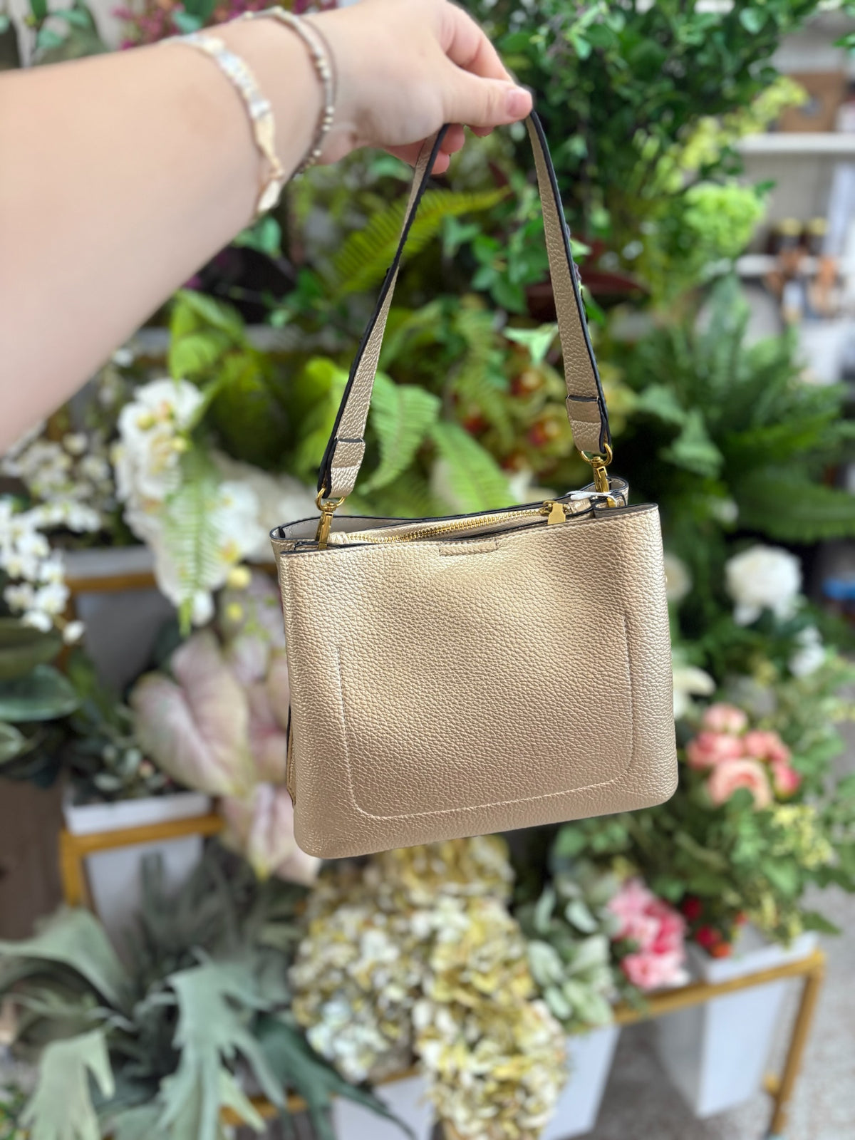 Corina Bucket Bag in Light Gold