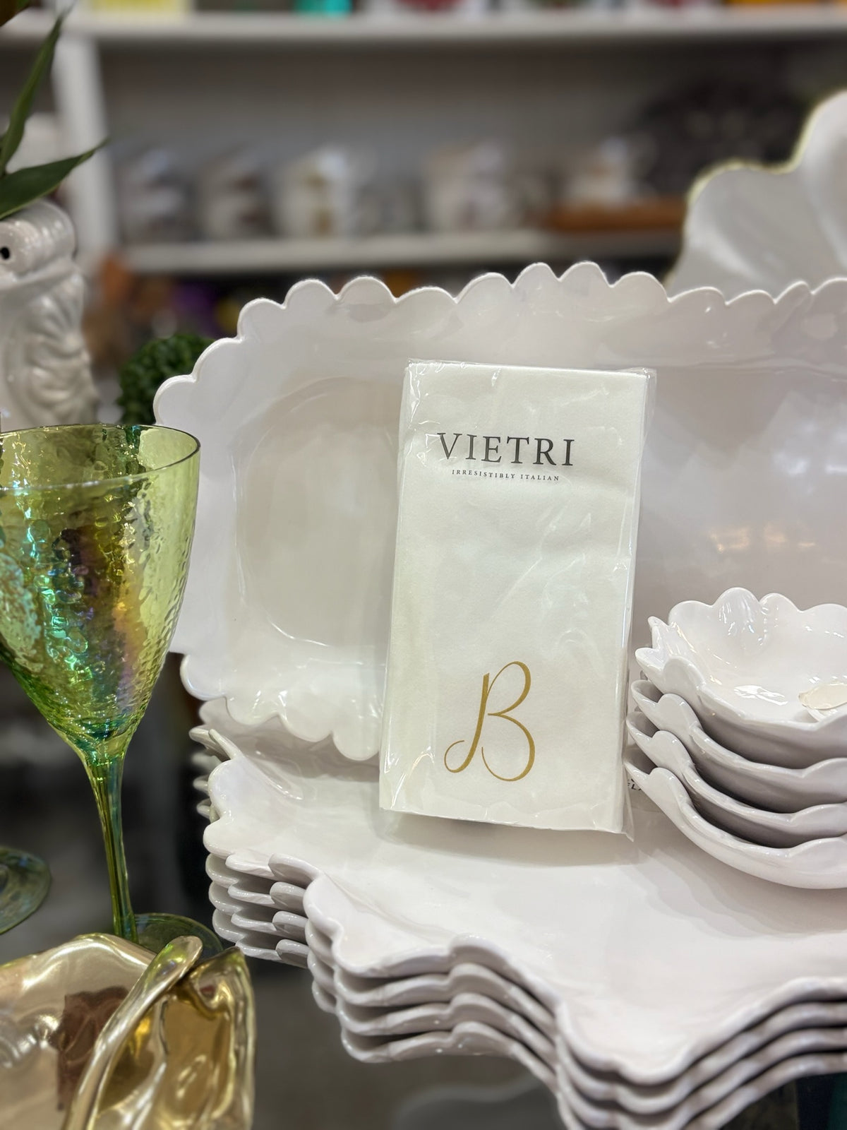Vietri Papersoft Napkins Gold Monogram Guest Towels