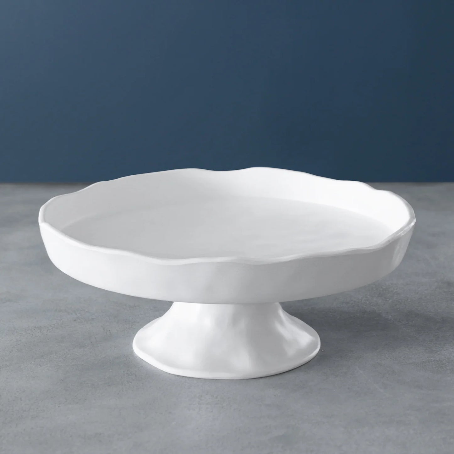 Beatriz Ball VIDA Nube Round Pedestal Cake Plate (White)