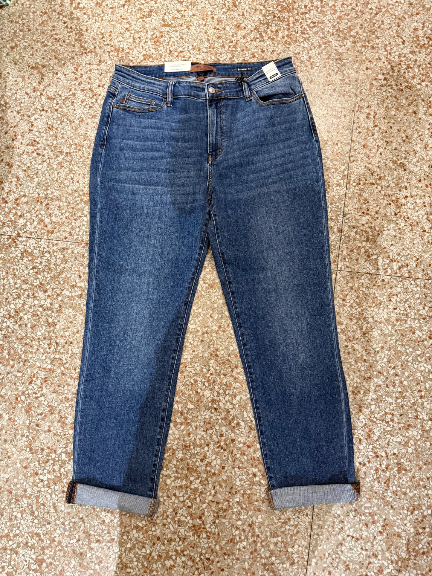 Judy Blue Midrise Boyfriend Classic Cuff JB82685
