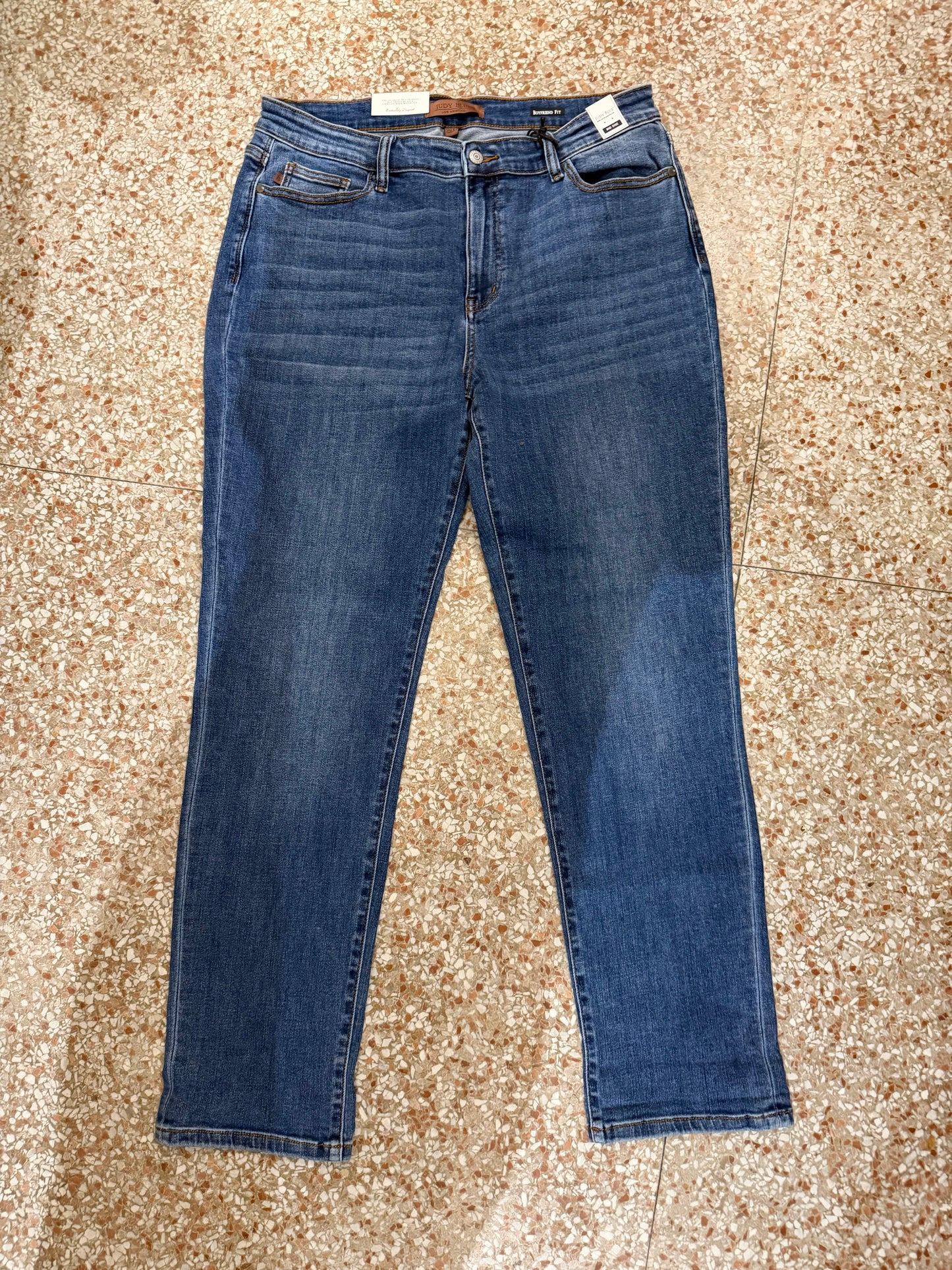 Judy Blue Midrise Boyfriend Classic Cuff JB82685