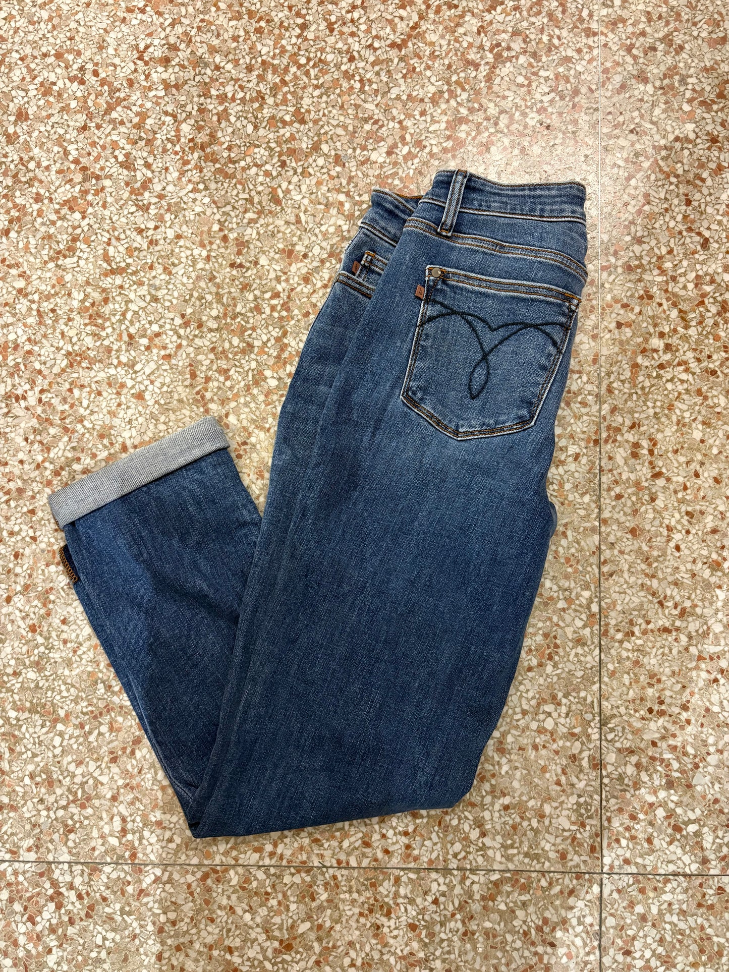 Judy Blue Midrise Boyfriend Classic Cuff JB82685
