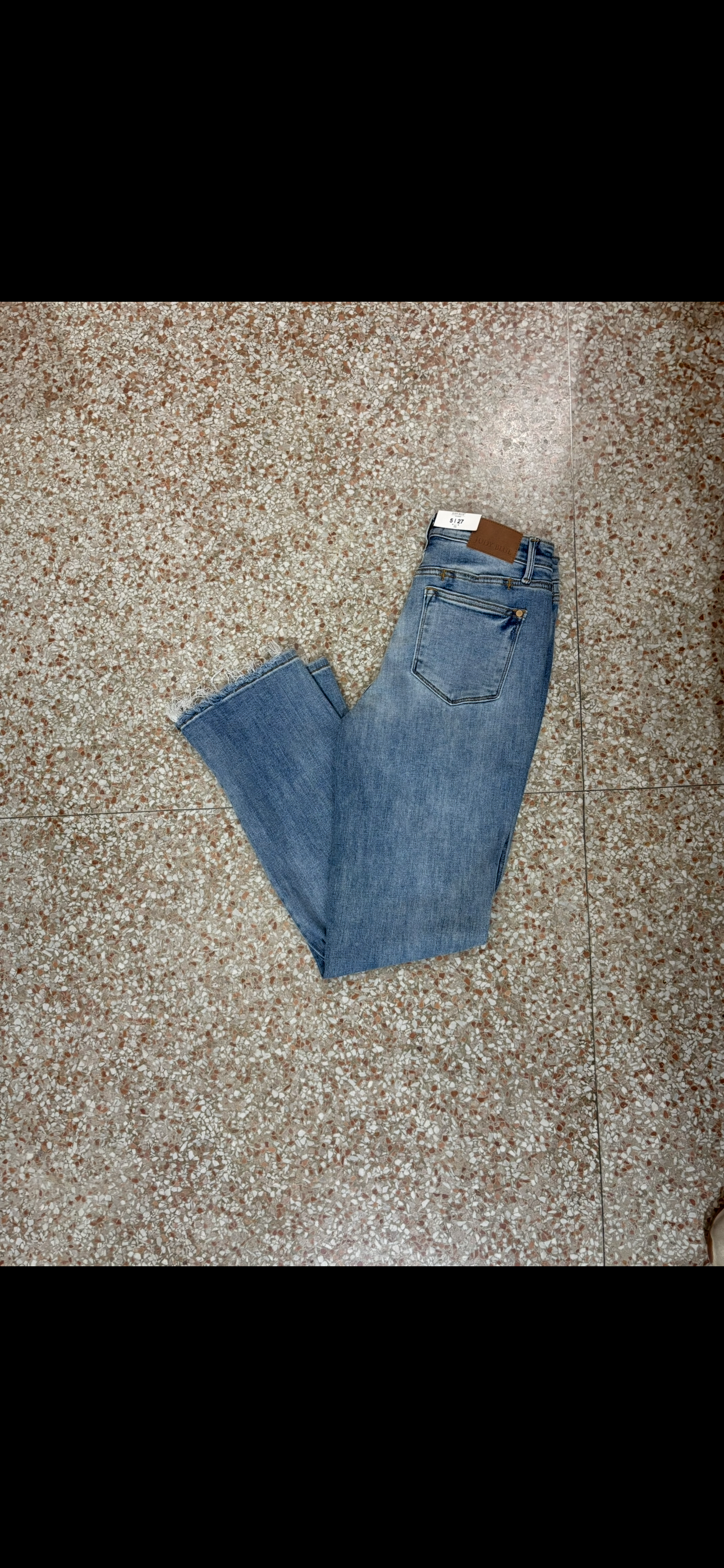 Judy Blue Mid Rise Yoke Cell Phone Pocket Dad Jean JB82540